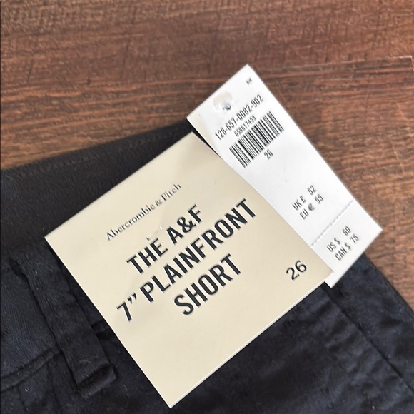 Abercrombie & Fitch Men's Black Flat Front Stretch Shorts - Picture 2 of 5